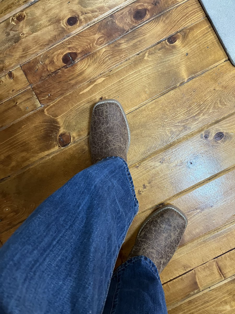 Zach Jones tweet media