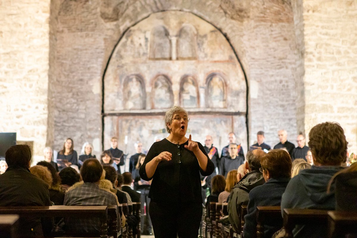 jordi_ballart's tweet photo. 🎄 La @SeuEgara ha viscut aquesta nit un meravellós concert de @elcormontserrat, dirigit magistralment per la meva estimada Rosa Ribera. 

🎶 Amb un recull de peces litúrgiques d'autors clàssics i contemporanis i nadales per ambientar meravellosament aquest #NadalTerrassa22! https://t.co/7sNrKJF6Bq