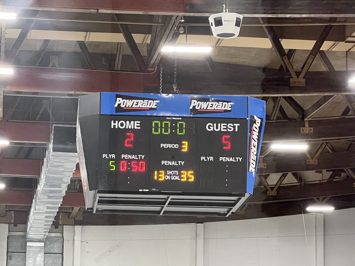 FHSPantherHocke's tweet photo. That’s a wrap Franklin 5 Gloucester 2 https://t.co/Nx5q3tSz3A