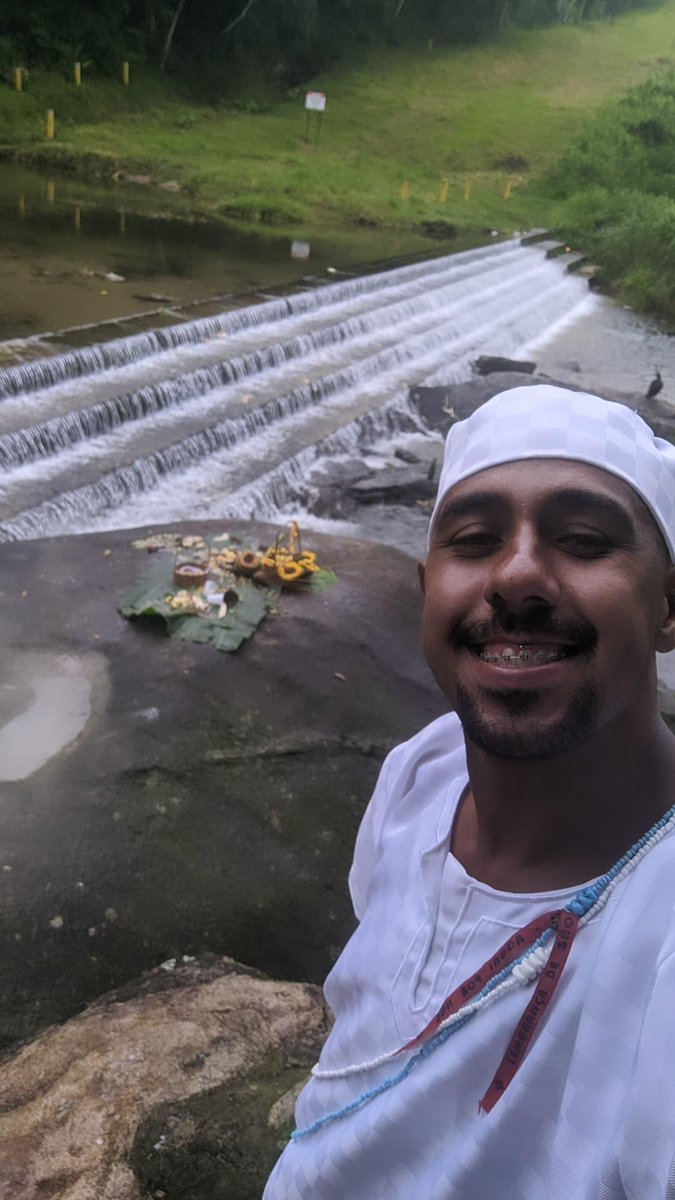 CRVGNemziinho's tweet photo. 🏹🙏🏾🪞
#cachoeira
#Iabas https://t.co/j0EGIuvyvz