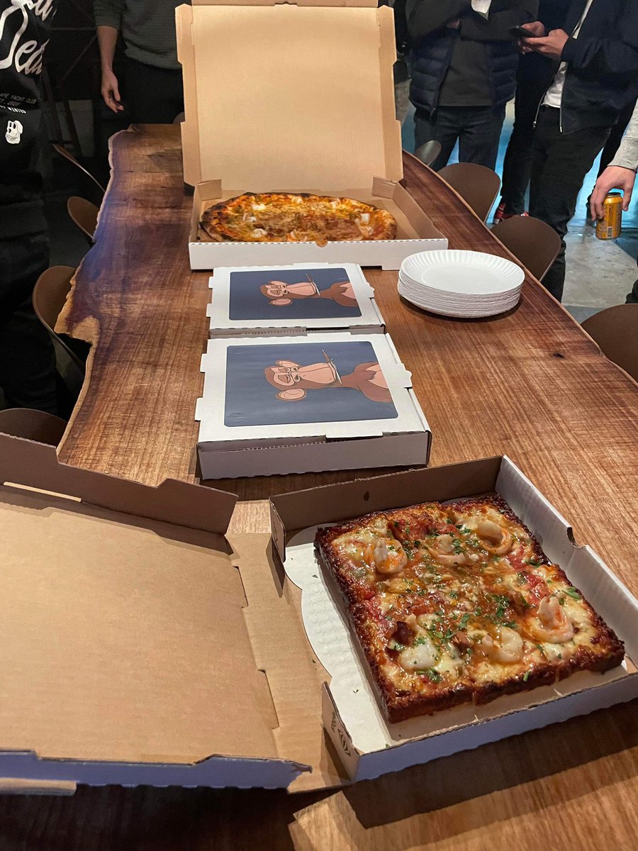 Sunset Squares Pizza tweet media