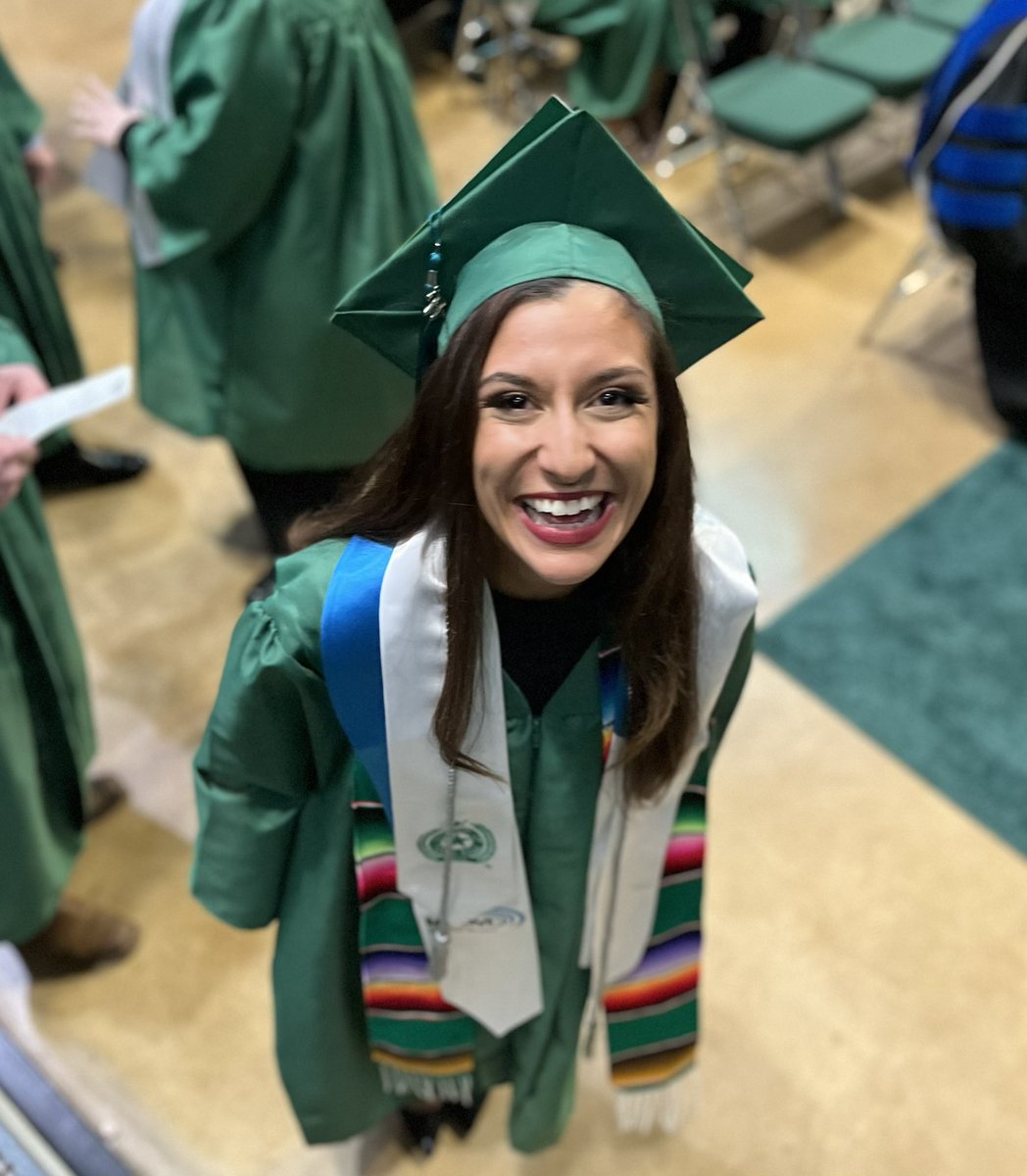 di_atribe's tweet photo. August 2000/December 2022 #UNT22 🦅 #GMG 💚 #EADP 🌪️ https://t.co/f0Y8XfmNhu