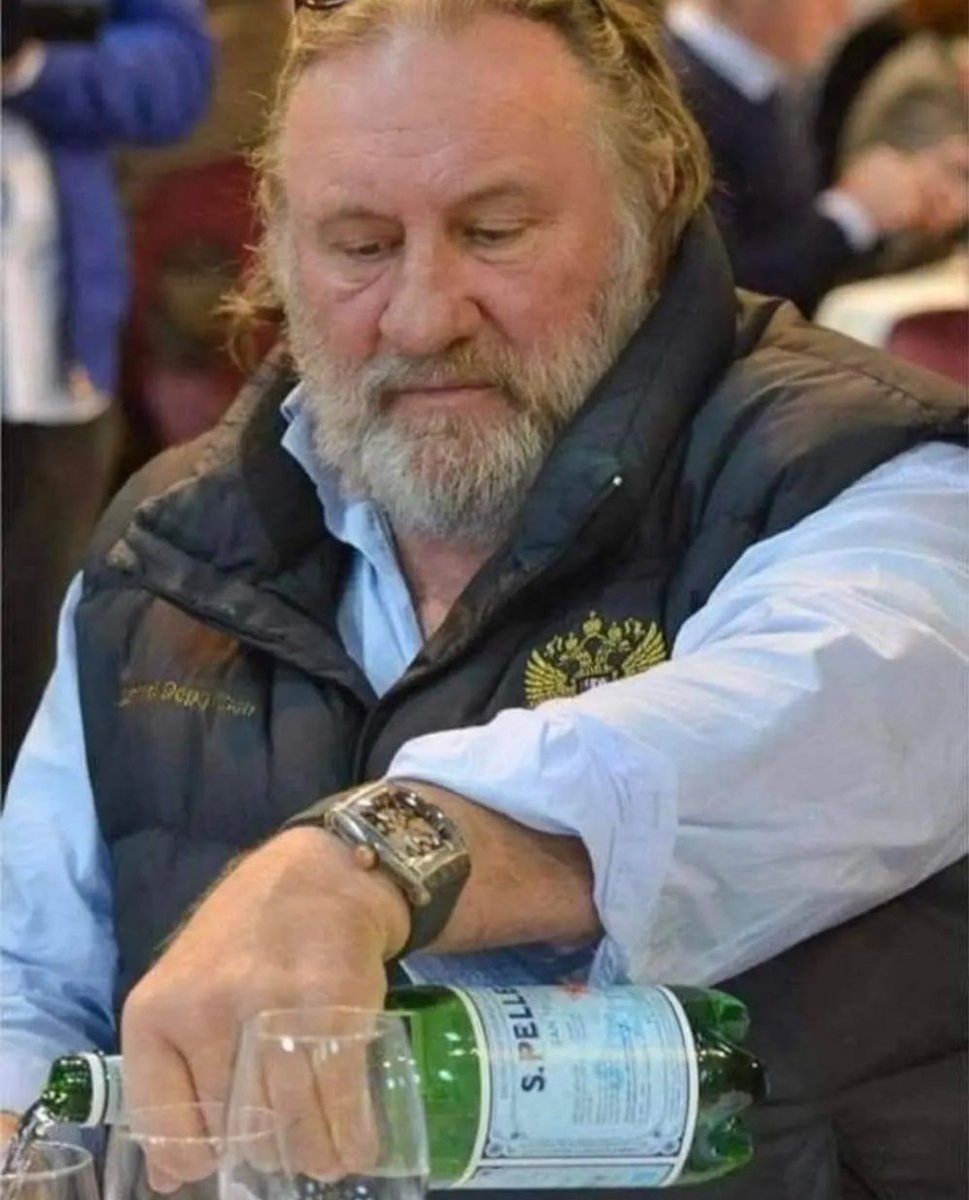 LePakpak1 tweet media