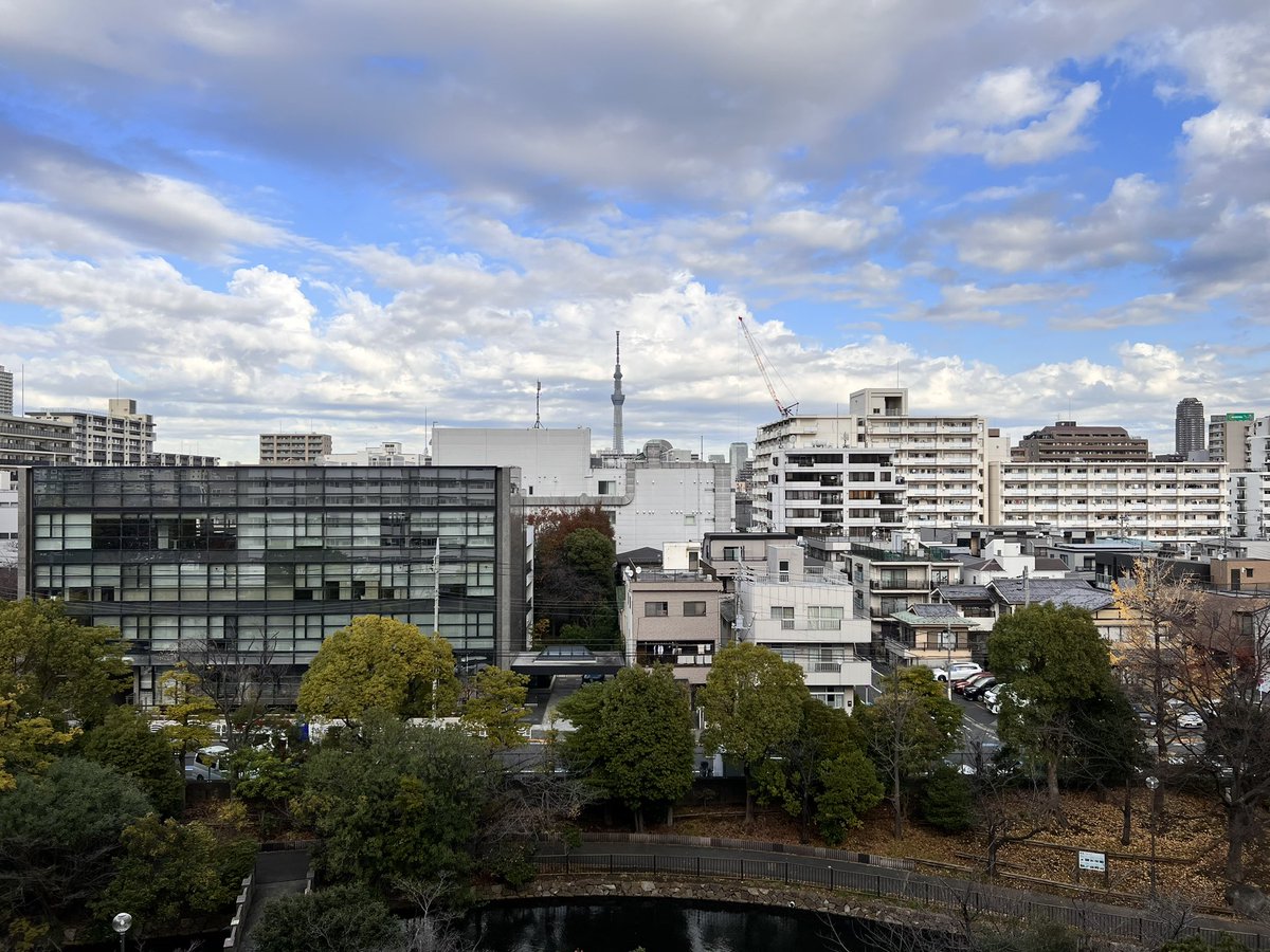 Joe_Anand's tweet photo. Reposting #ViewFromVeranda again for the sake of Andre Agassi Bro :)
#Tokyo
#SkyTree https://t.co/VLhK5LpYNr