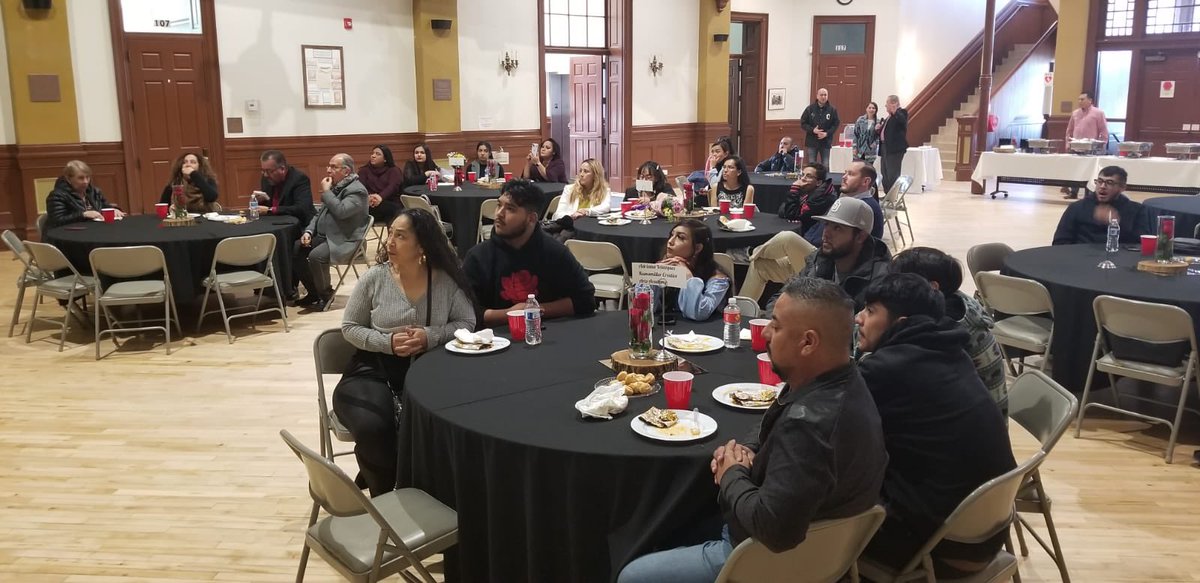 Felicitaciones a las 6 estudiantes finalistas del proyecto de Hablemos Hoy “El Reportero del Mes”. Sylvia Kehm, escuela de Guadalupe, Jennifer Martinez Arrupe HS, Isabella López Kunsmiller MS, Adriana Velasquez Merrill MS/HS, Ashley Yances y Melanie Vega de Aurora Central HS.