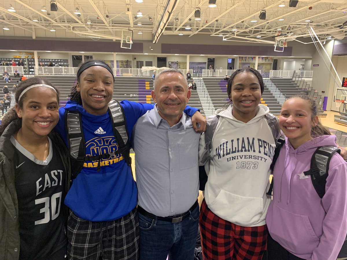 These 4 can play basketball really well!   #greatyoungladies #brightfutures