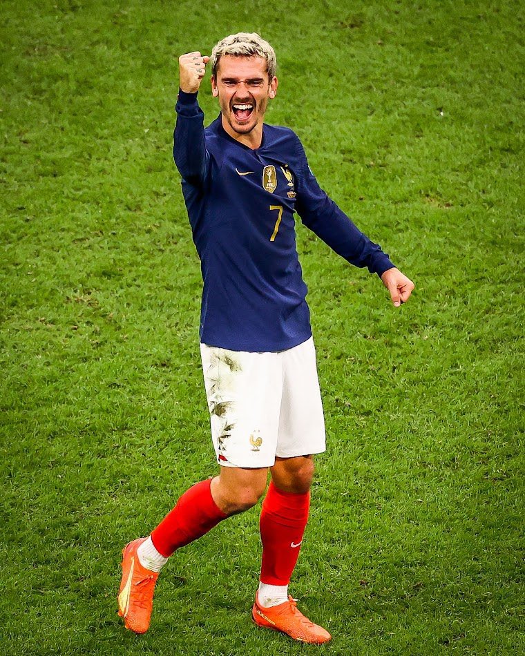 ElLicenciadoT's tweet photo. Lo prometido es deuda y vamos de nuevo…

Si Antoine Griezmann mete gol y Francia 🇫🇷 gana en tiempo regular, sorteare 1,000 pesos en efectivo para que se lo gane uno de ustedes!

Para participar solo debes dar ❤️, RT🔄 y seguirme, no pido mas

Suerte a todos! 🫡 https://t.co/HHwxOG0ao8