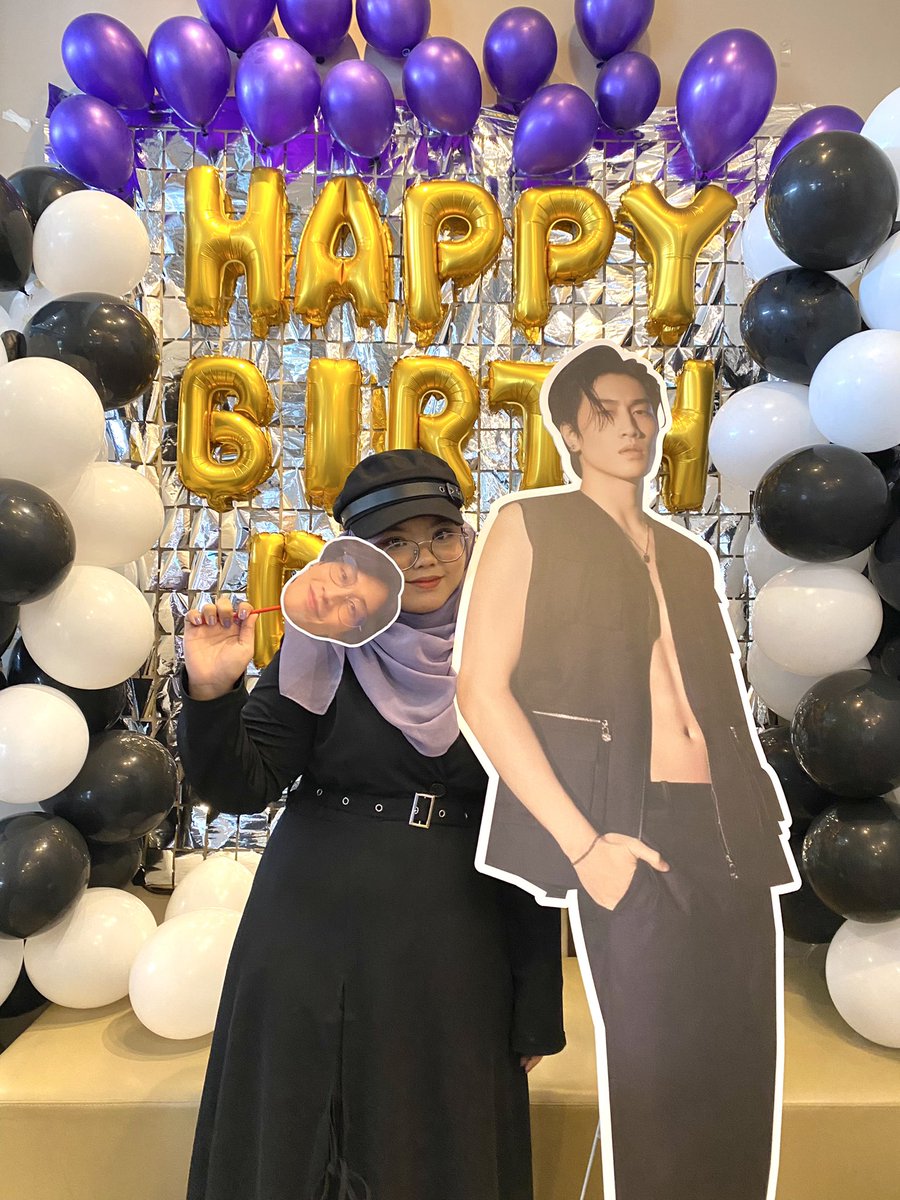 MINGSONGHWA's tweet photo. bib’s day ended well! thankyou so much everyone for your hard works🫶🏻our hard work finally paid off hehe cant wait to work together again for the next event😉💗

 #Chapter25thOfWichapas https://t.co/x3e9qEvKrT