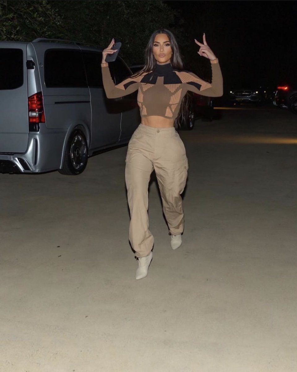 Me walking back into the party after i threw up