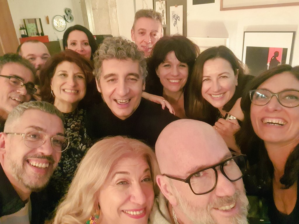 Llampico's tweet photo. Feliz cumpleaños, estamos pasándolo bomba💣, @PedroACruzSnch1
#Loft113
Te deseamos lo mejor! Besos, abrazos y amor. https://t.co/yfyee3D1yf