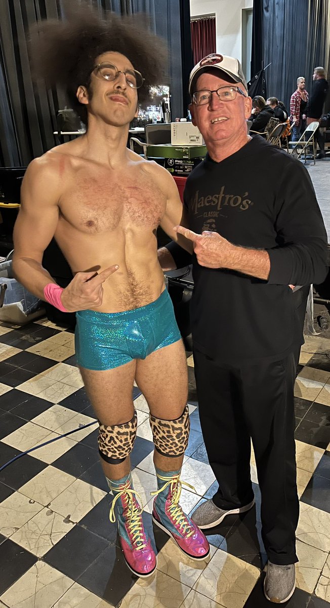 MannyStreet's tweet photo. If you wanna be your best, you’ve gotta learn from the best! Thanks again to legend @WWEArmstrong for all the knowledge you’ve shared and the support. I’ve learned so much from this man in a matter of hours! https://t.co/IM81h827Gb