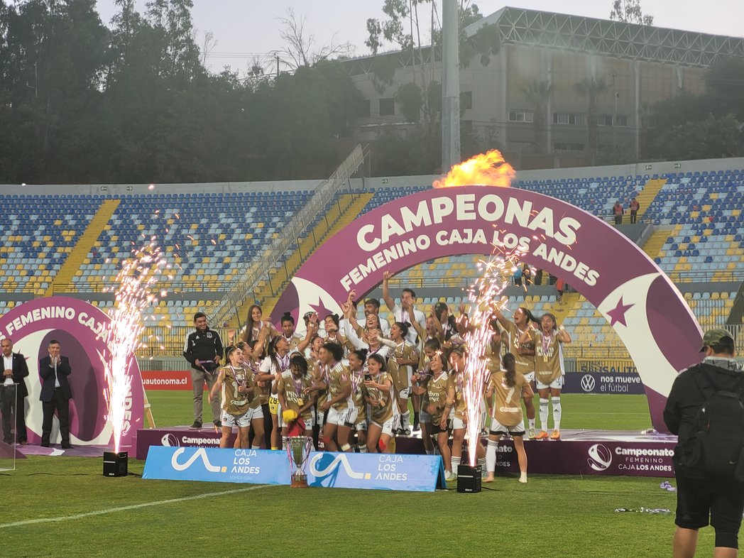Felicidades <a href="/ColoColoFem/">Colo-Colo Femenino</a> 
Somos campeonas una vez más!!!
#ColoColo
#VamosLasAlbas