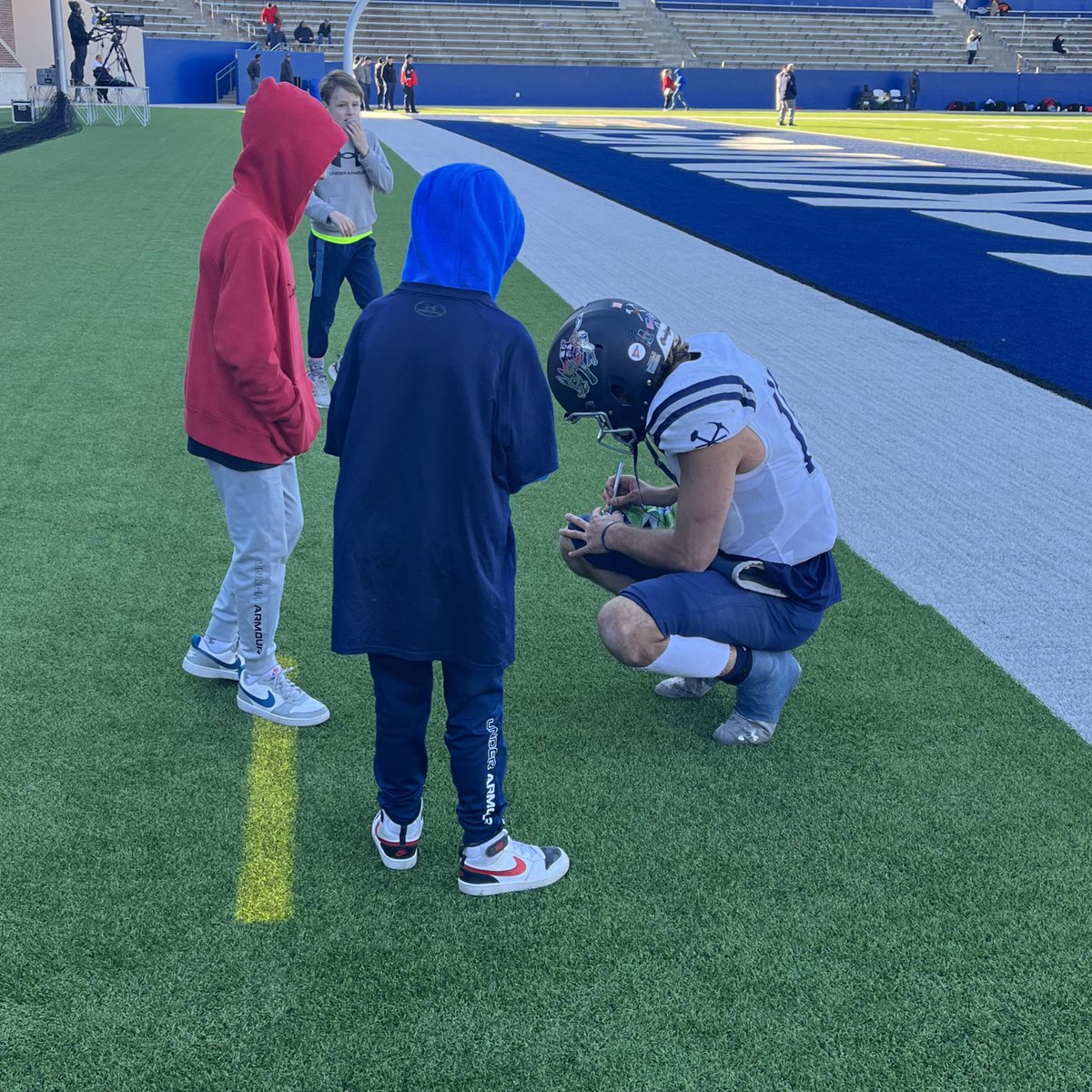 The last guy off the field today was John Matocha. With a smile and a “thanks for coming!” he signed autographs for every kid who asked. 

That’s our quarterback. That’s Mines Football. 

#HelluvaEngineer⚒