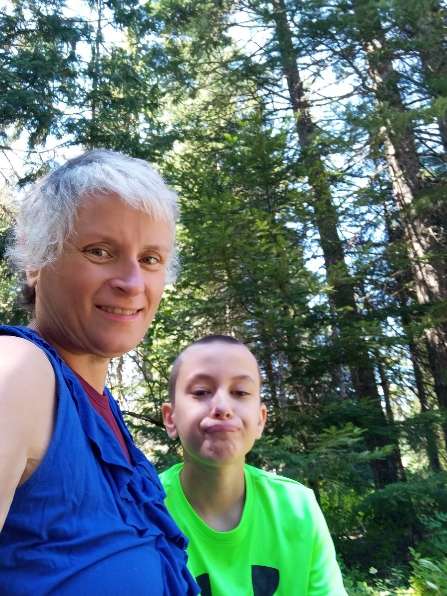CSeasalt's tweet photo. ❤🌟a day of salt in the bath with golden flowers walking through a forest of white flowers with my son and I heading towards the giant water fountain thank you🌎🌅 https://t.co/1hAjxMXQ5O