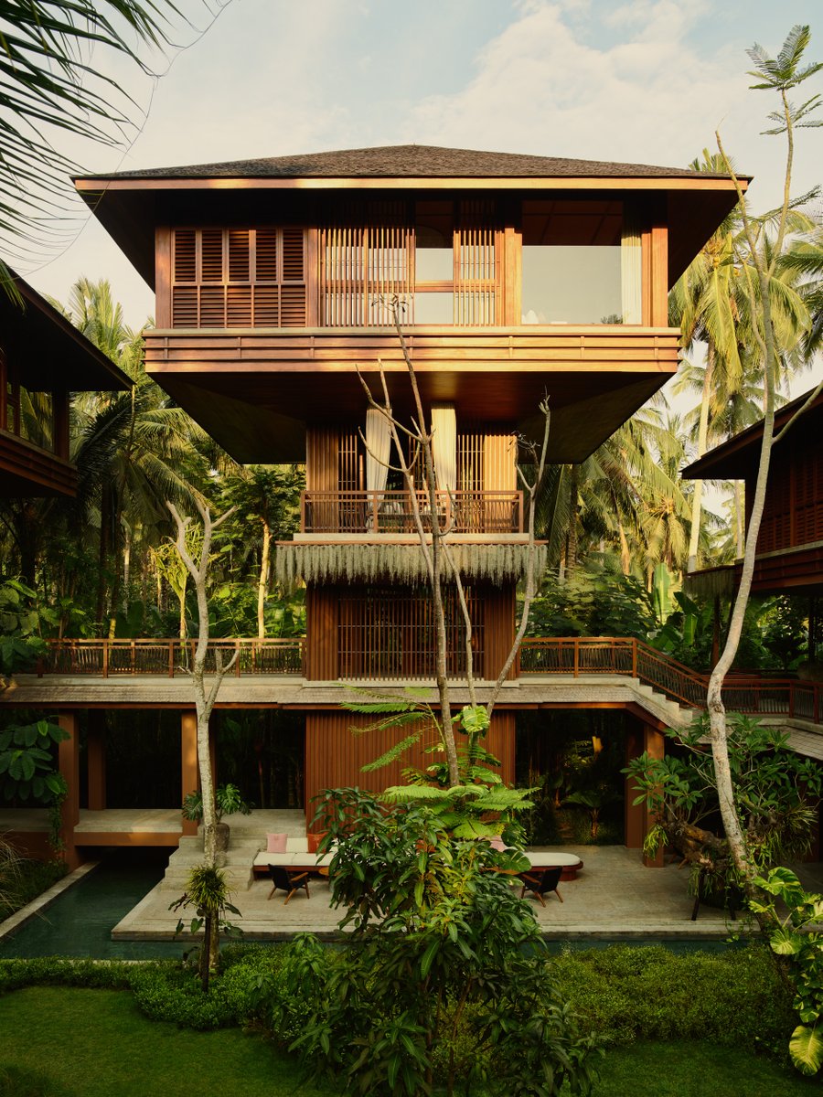 SLHLuxuryHotels's tweet photo. LOST LINDENBERG is our new hotel and member of our actively sustainable #ConsiderateCollection. Located just off Bali's beaten tourist path, it is surrounded by jungle and fronted by the ocean. https://t.co/7fAaORZMF9 https://t.co/fiODzUssQI