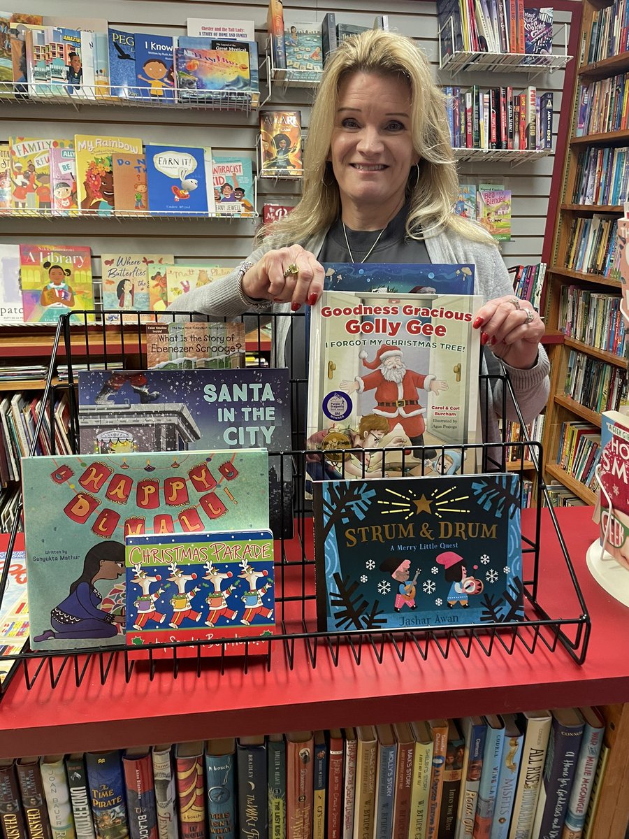 Local author showcase starts now! 🤩 

Come out to Hockessin Bookshelf for a signed copy of Goodness Gracious Golly Gee and a special gift 🎁 

#goodnessgraciousgollygee #hockessinbookshelf #localauthor #authorevent #hockessinde #hockessin #delaware #indiebookstore #gifts