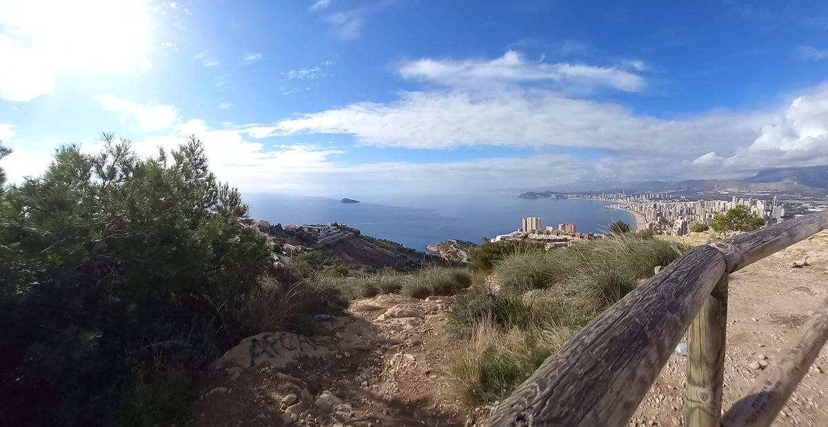 AnabelCanones's tweet photo. Disfrutando de Benidorm #Benidorm #turismoBenidorm #ElotroBenidorm https://t.co/18wQB52t1v