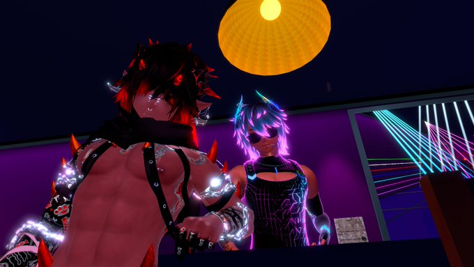 Ladies...Chill....We're just breaking the mold a lil.  #VRChat https://t.co/tqi9G61LLq<a href="/tag/vrchat"class="tags"><span>#vrchat</span></a>