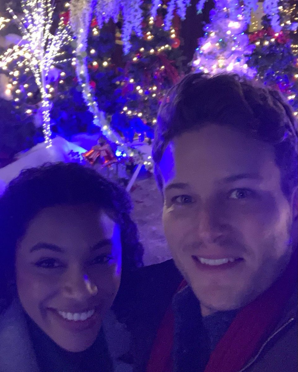 norwin_balboa's tweet photo. @NessaSears &amp; @JonMcLaren Are So Sweet. We Hope You Enjoyed The 🇺🇸 TV Premiere of #SappyHoliday on @UPtv. I Love You! 😍❄️🎄❤️ @beekingsley @andrewcymek https://t.co/1VVrZlJs5G