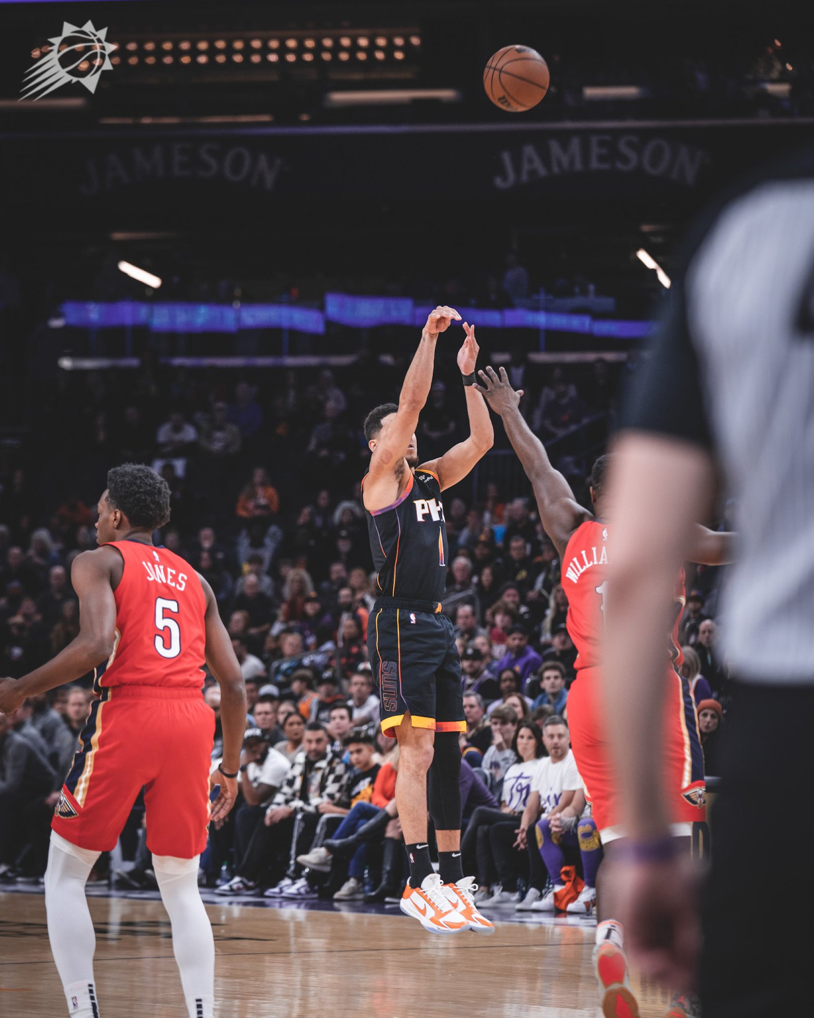 Phoenix Suns on X: 12 points from Book in 1Q 👏