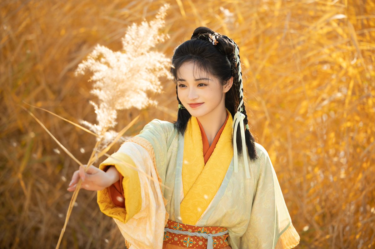 PhotosHanfu's tweet photo. Cdrama Actress Zhou Jieqiong 周洁琼

#art #fashion #dress #chinesedrama #cdrama #hanfu #漢服 #汉服 #photography #wuxia #xianxia #chinese #周洁琼 #ZhouJieqiong https://t.co/F7zdscMPCV
