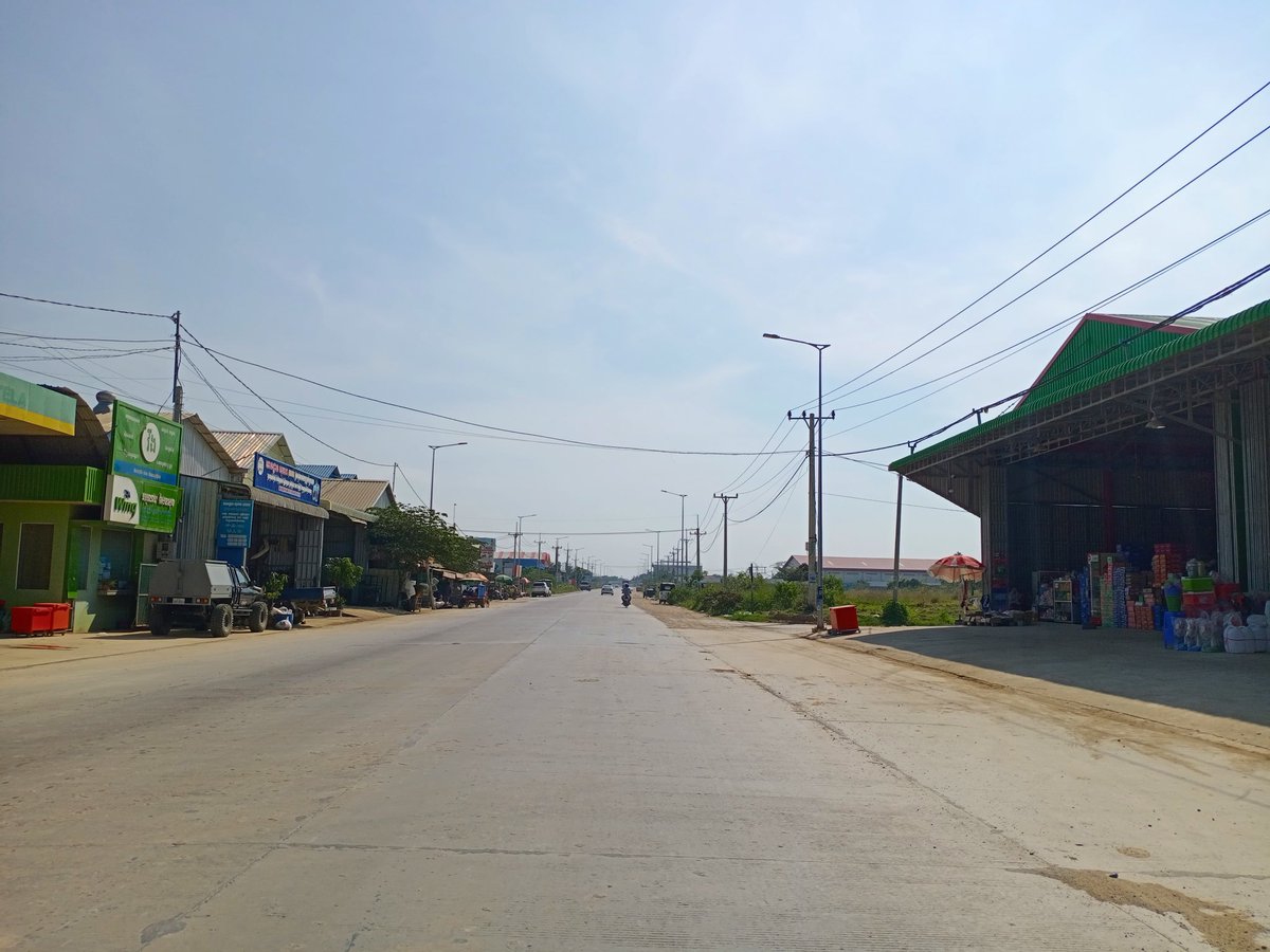RathaReal's tweet photo. ដីឃ្លាំងសម្រាប់លក់ ក្បែរផ្លូវឪកាសខ្ញុំ ៣០ម៉ែត្រ
- ទំហំ​​ ​: 16m x 20m (សរុប320m²)
- ទំហំឃ្លាំង: 8m x 20m មាន៤បន្ទប់ និង១បន្ទប់ទឹក
- តម្លៃ : $330,000 ចរចា។ https://t.co/FJ88vWyVx1
