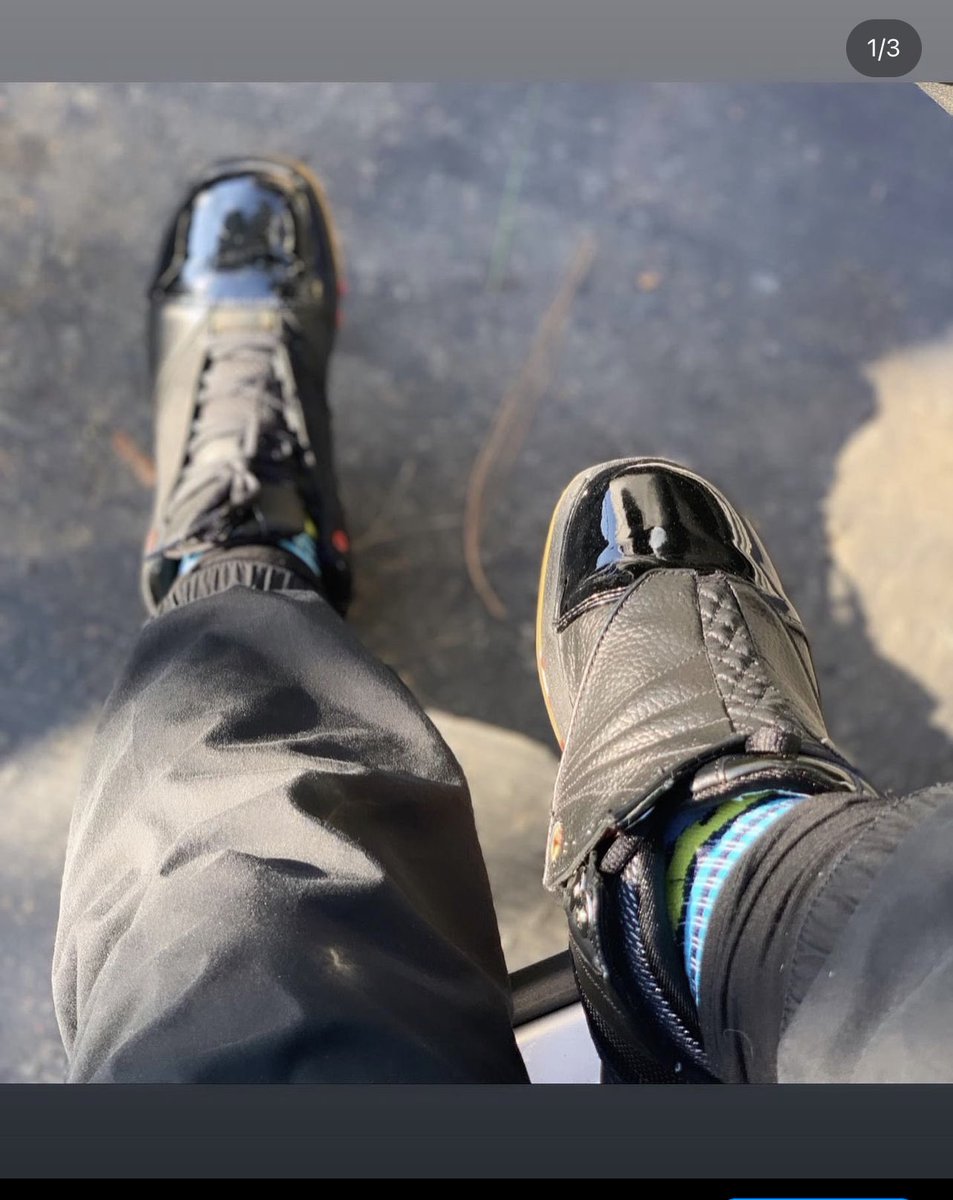 LilFootz84's tweet photo. @La3Life @atmos_usa 2001 Jordan 16. The soles are now toast 🫠 https://t.co/PCd7Xv3BJx