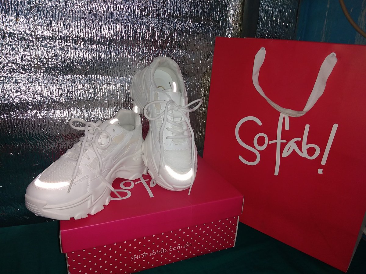 1tsWednesday's tweet image. Ina wow wow. new shoes y'all!!! From sofabph!