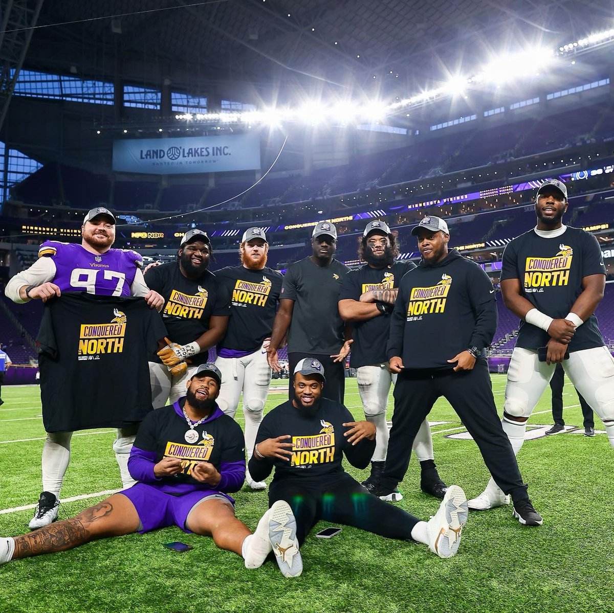 horribleharry99's tweet image. HIS-tory! God is amazing. 
THE NORTH REMEMBERS!!!