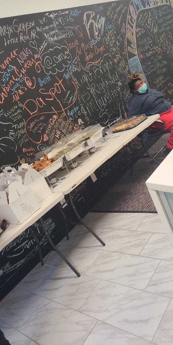 AnnieM1120's tweet photo. Wanted to show my kids the importance of GIVING to others 🤍 I hate self, ungrateful, and unappciative people. So I took the family to feed community.
#imraisingreapectfulkids #giving2022 #selflessness https://t.co/AS8JPIqN8C