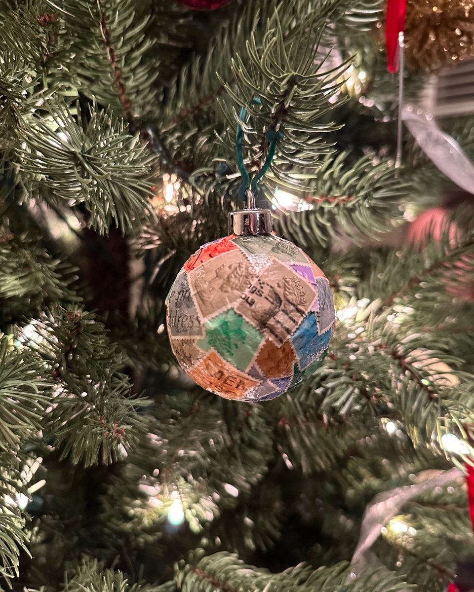 turngren_phila's tweet photo. Wife and I are putting up the tree tonight, and I found an ornament I made a few years ago - still one of my favorites.  Although you might think it’s sacrilege if you specialize in #Machins

#philately https://t.co/SRIYtpsdN0