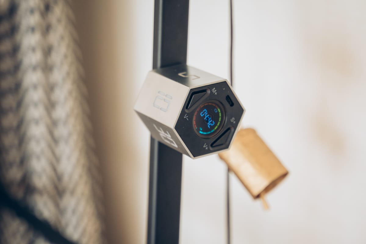 takahiro_mono's tweet image. デスクワークが捗る便利ガジェットをゲットしたのでご紹介😊

・転がすだけでタイマーが起動
・コンパクトで持ち運びやすさ◎
・マグネットで固定可能
・デザインもいい感じ
・充電式だから使いやすい

詳細はレビュー記事にて▼
is.gd/ZghcIc

#TickTime