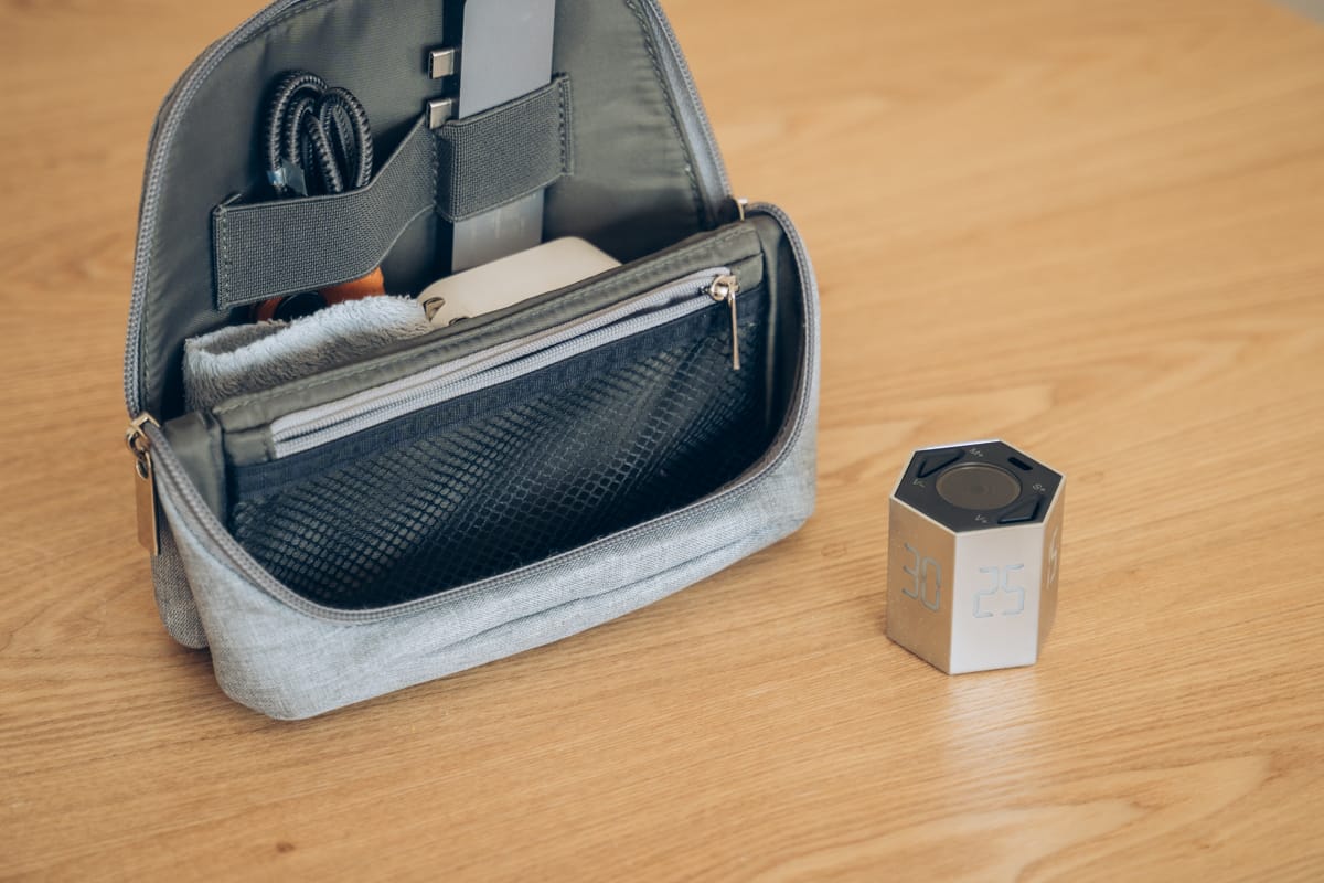 takahiro_mono's tweet image. デスクワークが捗る便利ガジェットをゲットしたのでご紹介😊

・転がすだけでタイマーが起動
・コンパクトで持ち運びやすさ◎
・マグネットで固定可能
・デザインもいい感じ
・充電式だから使いやすい

詳細はレビュー記事にて▼
is.gd/ZghcIc

#TickTime