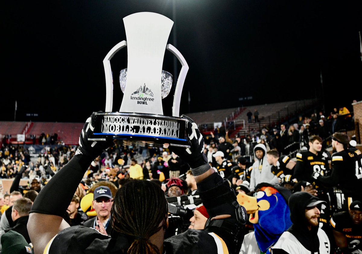 68 Ventures Bowl tweet media