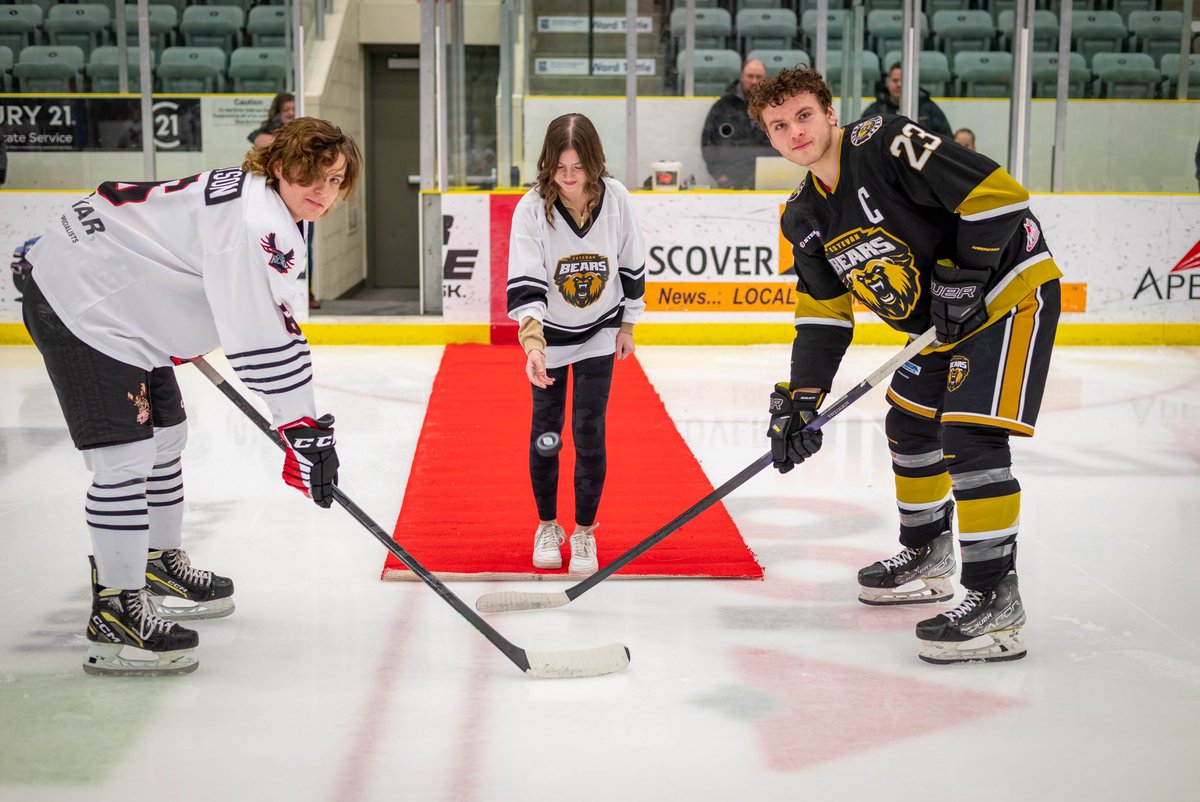EstevanBears's tweet photo. Before tonight’s game, we had some special presentations. Governor, Blake Jamieson presented goaltender, Kaden Perron with the SMAAAHL Goalie of the Month award, Payton Sernick joined us on behalf of Make-A-Wish for a ceremonial puck drop, and Grace Hall sang O Canada. https://t.co/Y0gVeC6pSk