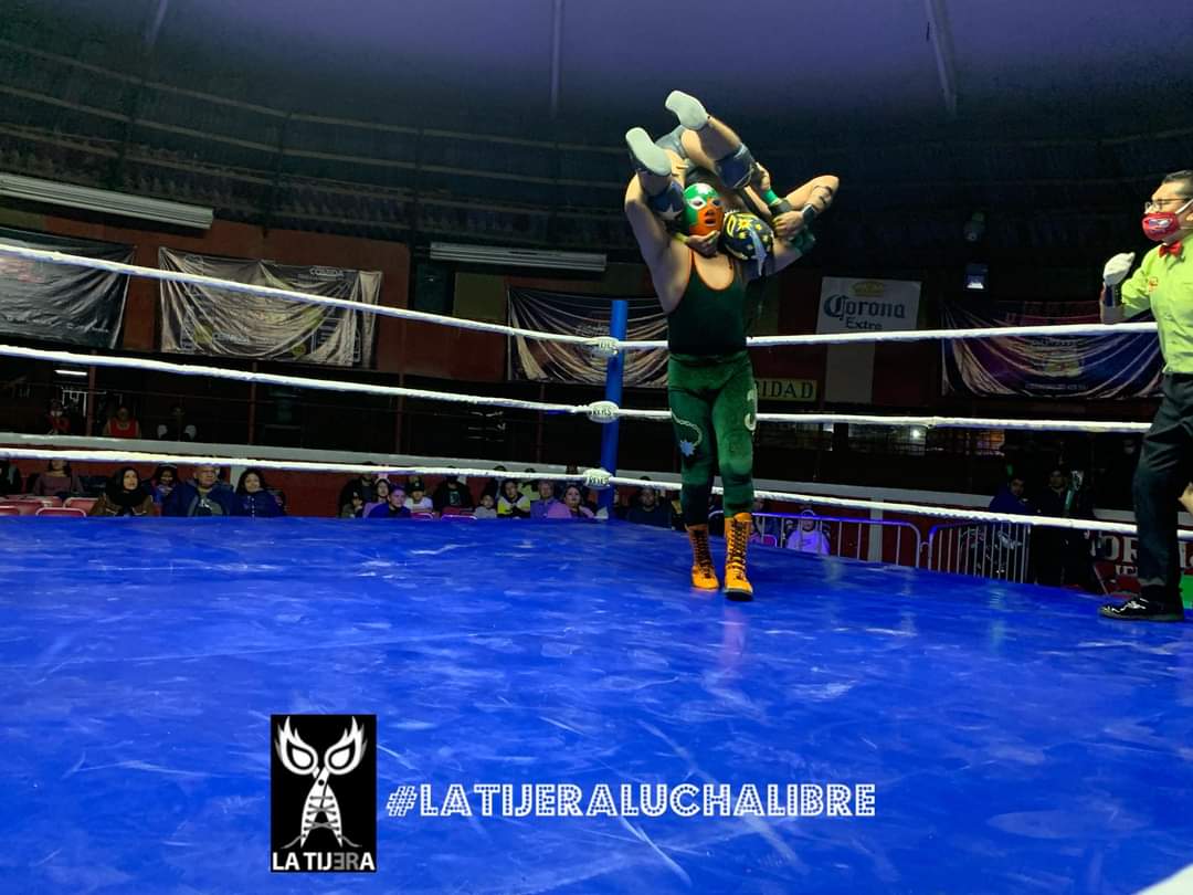 LaTijeraLucha's tweet photo. #XMetal y #Marduk logran imponer condiciones y con ello derrotar a #Kira y #Zumma en una intensa batalla con #PromotoraPAS...
#latijeraluchalibre https://t.co/DFB6Fhd8td