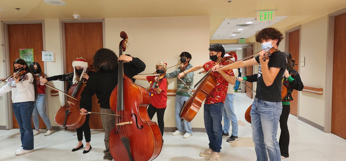 Mojo_Orchestra's tweet photo. These kids! During their Christmas vacation, #SatinStrings are bringing Christmas joy to those who donβt have a lot right now. Thanks to @OdessaRegional Medical Center for allowing us to perform! Merry Christmas π to all! #GoMojoOrchestra https://t.co/c9hXI8n1oI