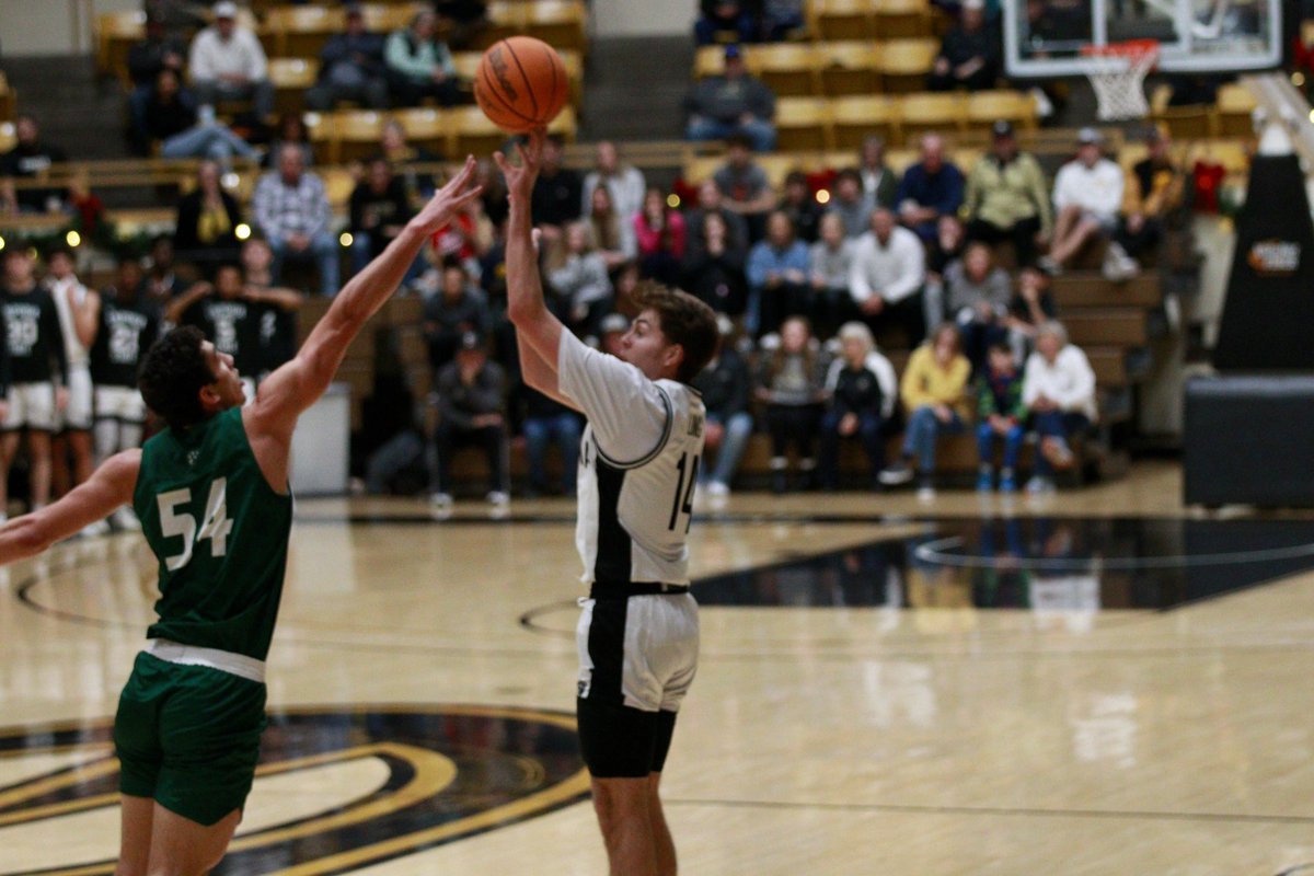 Final score 22nd ranked <a href="/ESUMensBBall/">Emporia State Basketball</a> knocks off top ranked <a href="/bearcatsports/">Northwest Athletics</a> 74-65. #StingersUp