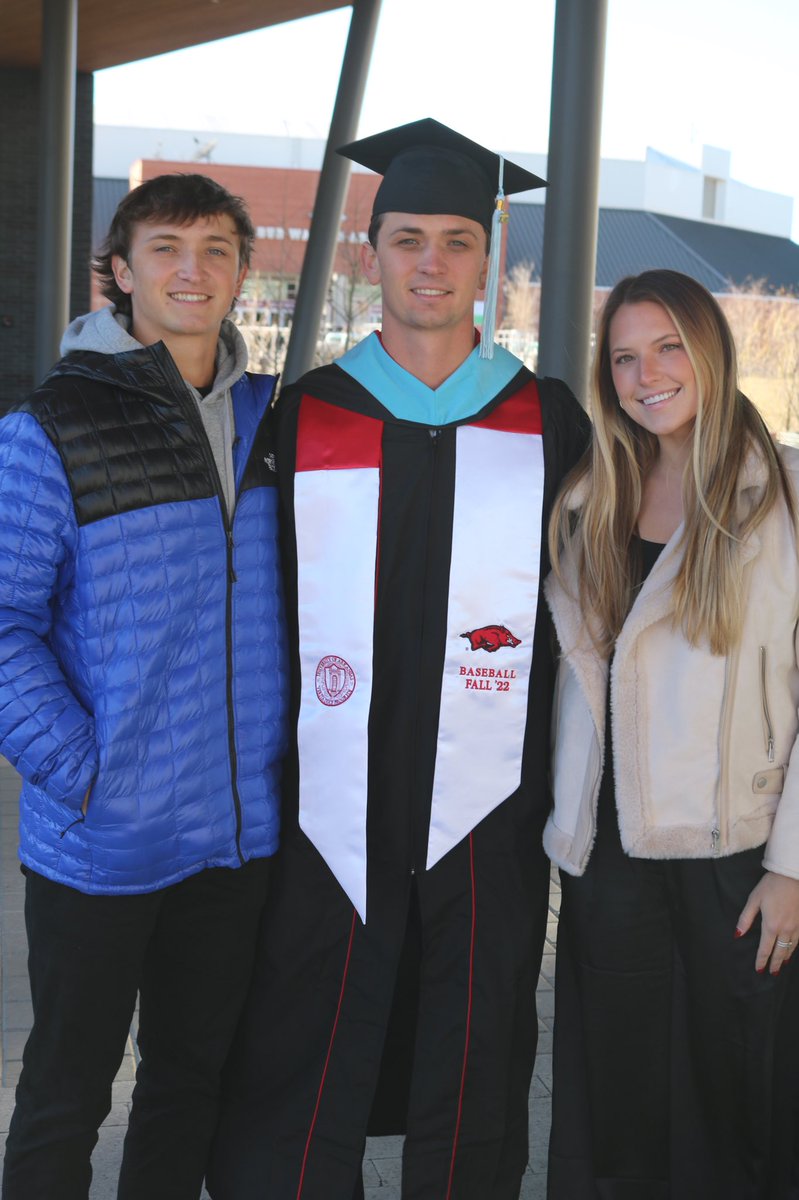 LaelJLockhartJr's tweet photo. The best support system I could have ever dreamed of. Love y’all! 
(Can’t tag @klockhart5 in the pictures) 😂❤️ https://t.co/Wq5zwj24AM