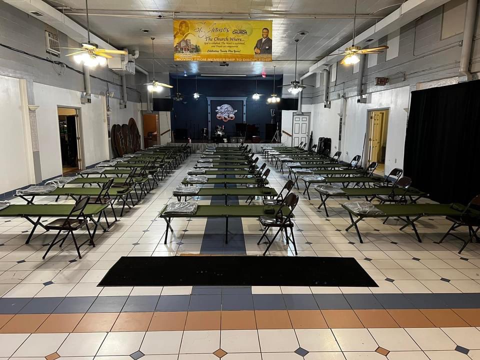 CityHopeSTL's tweet photo. Last night, we welcomed our newest location to the family, St. James, at 5420 Cote Brilliante!  It will be open 24/7 through 3/31/23! Special thanks to the Sikhs Of STL for the amazing meal!  #cityhopestl #weserve #homelessness #homeless #stl https://t.co/oo7EKJG2TJ