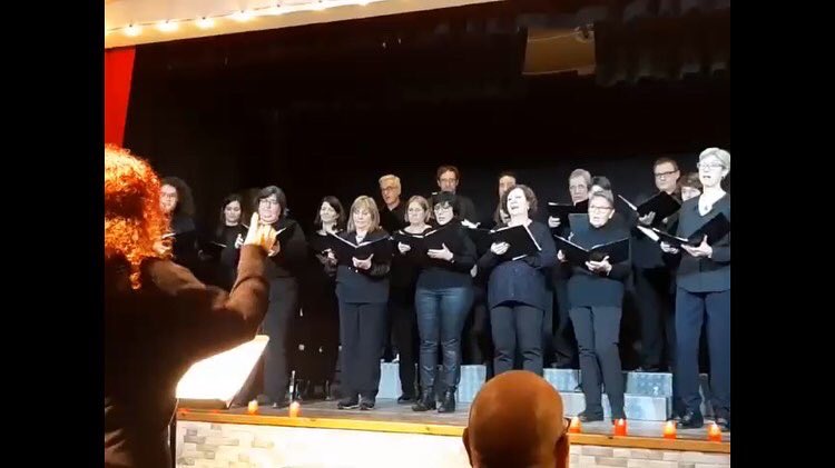 SabadellOrfeo's tweet photo. Emotiu concert de Nadal, ahir, a la seu renovada de la Germandat de Polinyà. Com és tradició, l’Orfeó de Sabadell, sota la direcció de Mercè Pérez i amb Rossend Solvas al piano, oferí un variat repertori que inclogué obres clàssiques i contemporànies. https://t.co/vH2TjYRSmb