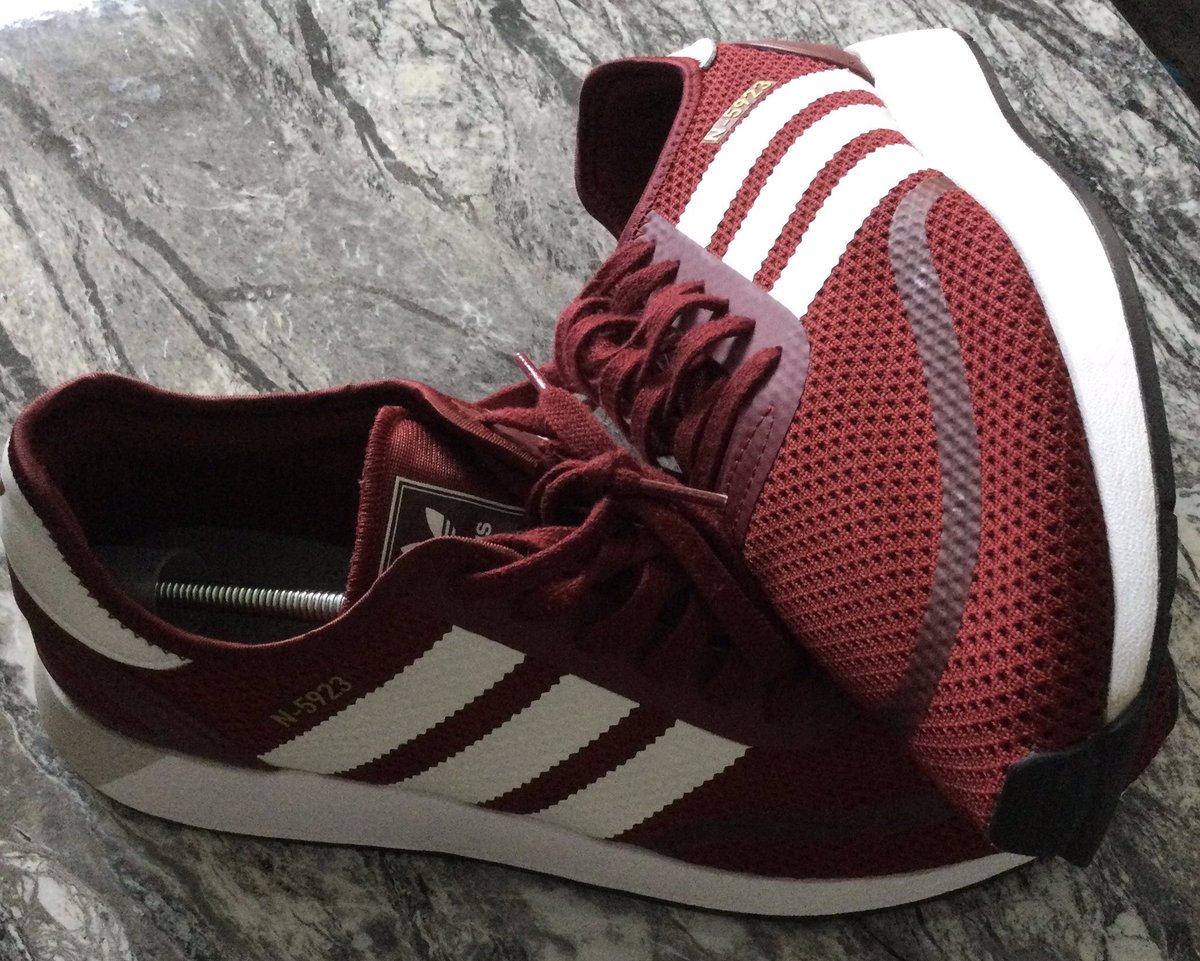 <a href="/adiFamily_/">adiFamily</a>  <a href="/T_C__B_S_T/">Typically Casual Buy/Sell/Trade</a> Adidas /// N- 5923 Size UK11 Runners in immaculate condition c/w original box harsh 9/10  £20 tyd . Retweets welcome 🙏