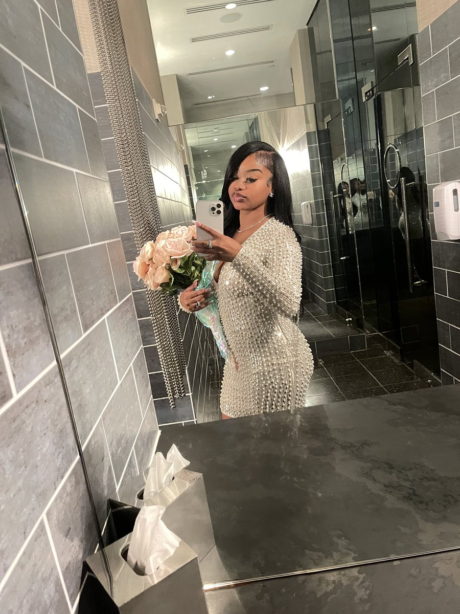 trin_glo's tweet photo. ahhhhh ♐️ https://t.co/j78Q5Kc9DC