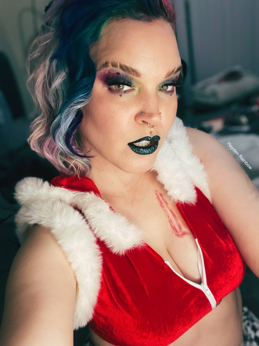 rayden_rainbow's tweet photo. Vote for @rayden_rainbow in the MV Contest Holiday Hottie Contest @manyvids https://t.co/uitjCOlASW https://t.co/3Iz2YQOzwT