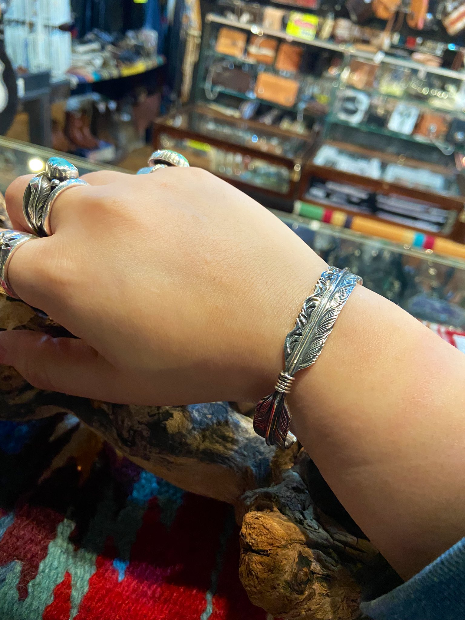 BIG HAND ビッグハンド サファイアバングル-