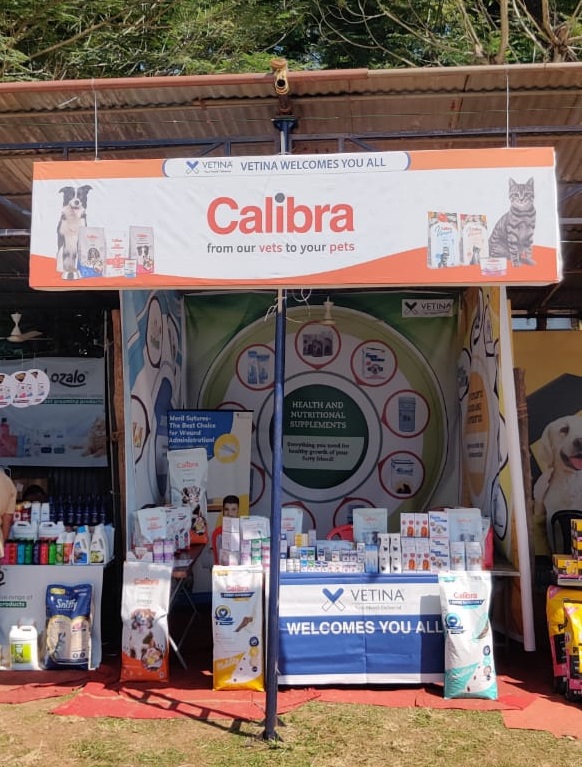 VetinaHealthca1's tweet photo. Thrissur Kennel Club Dog Show
#calibra #veterinary #dietspet #dogs #healthtonic #pets #doglovers #DogsIndia #chennai #kolkata #vetinacares #calibralife #vetina #dogshow #mumbaidiaries https://t.co/PkcnJWyg0q