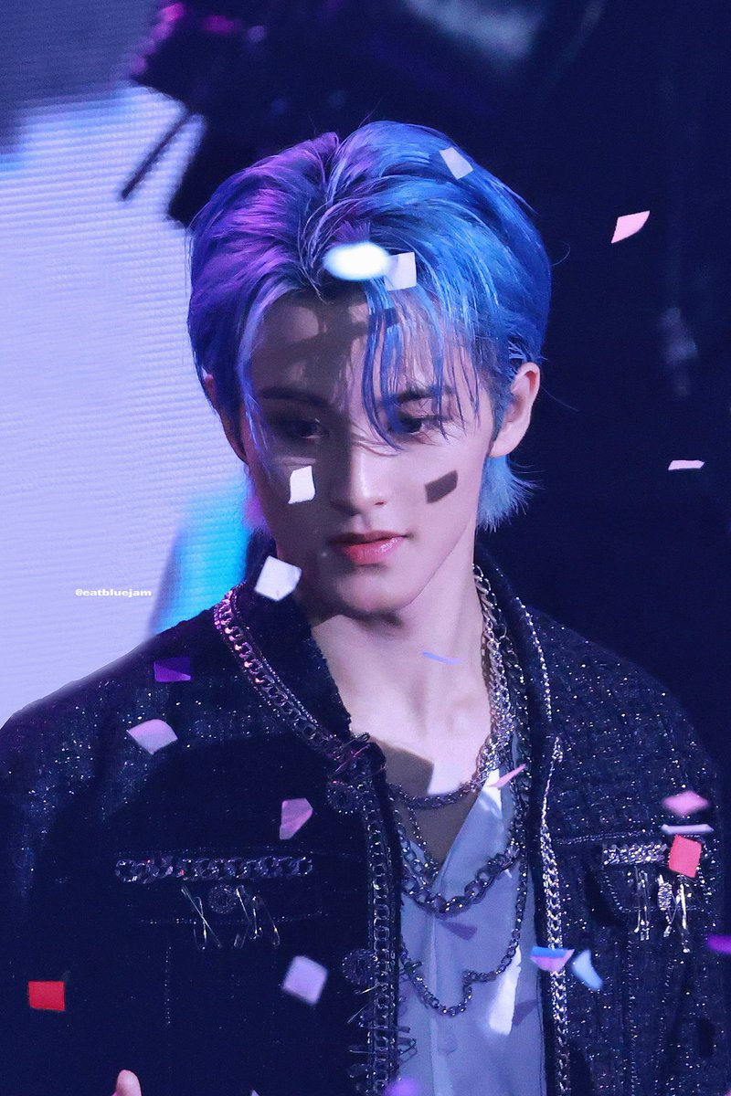 eatbluejam's tweet photo. 221216 KBS
pls look at his pretty face🤲🏻

#마크 #MARK #MARKLEE 
#NCT #NCT127 https://t.co/q854RKTGQp