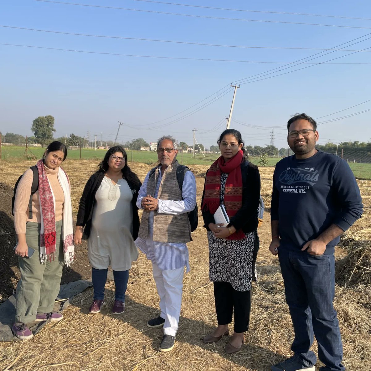 On 17th December, we held a dialogue session in collaboration with Kikaboni Living Farms, and spoke to 23 farmers, entrepreneurs, and students in Pawta vilage near Faridabad.