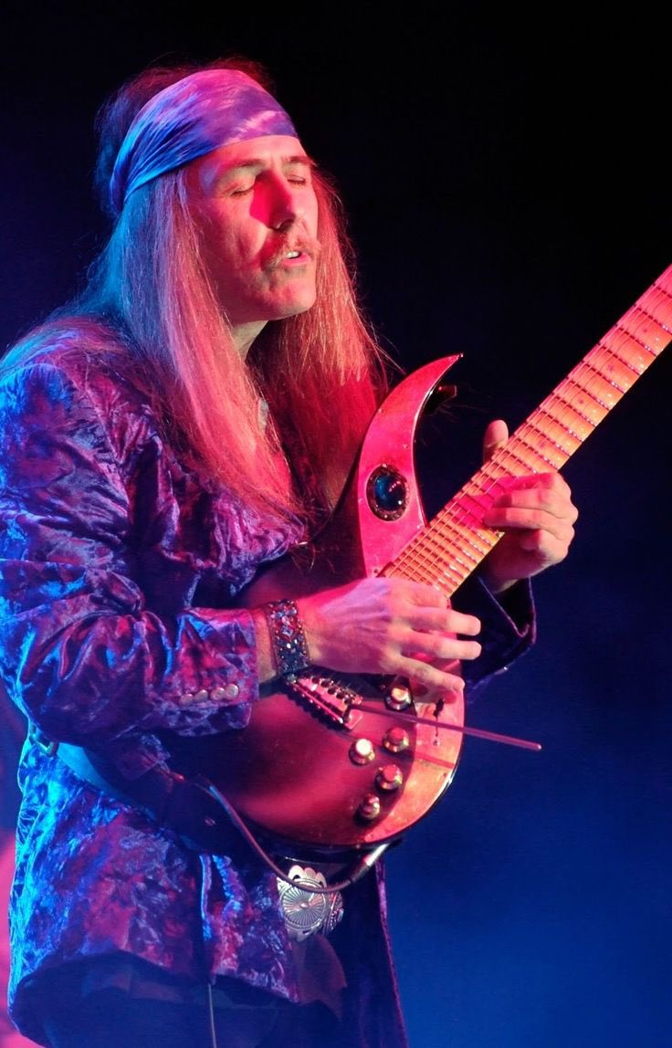 Happy Birthday to this absolute legend! 
The incomparable Uli Jon Roth! 