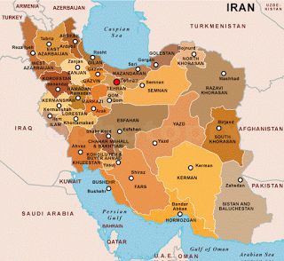 Iranobegard's tweet photo. خب ببینید عزیزان نقشه‌ی ایران این شکلیه👇🏻

نه اون نقشه‌های کذاییِ بدون دریاها و #جزایر_سه_گانه که مد شده!!!! هرچیزی که مد بشه و بنظرتون شیک باشه! لزوما خوب نیست! https://t.co/WOSPGb9WIV